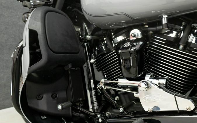 2025 HARLEY DAVIDSON FLHTCUTG TRI GLIDE ULTRA CLASSIC W/ PINGLE ELECTRIC SHIFT