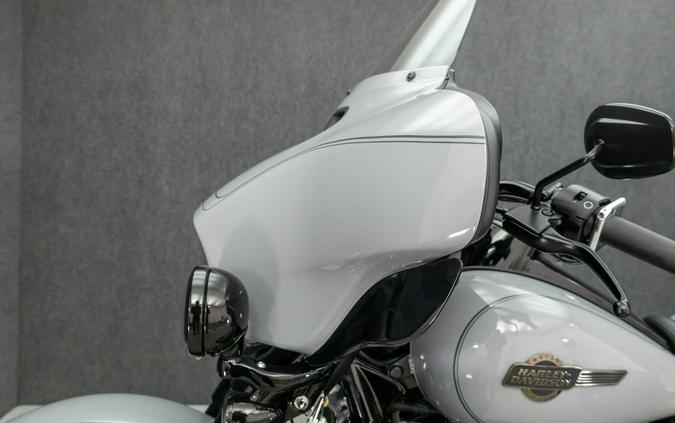2025 HARLEY DAVIDSON FLHTCUTG TRI GLIDE ULTRA CLASSIC W/ PINGLE ELECTRIC SHIFT