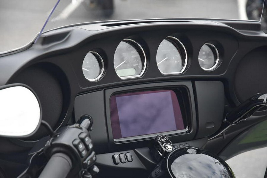 2025 Harley-Davidson® FLHTCUTG - Tri Glide® Ultra