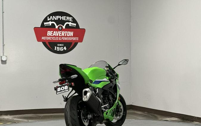2026 Kawasaki Ninja® ZX™-6R Base