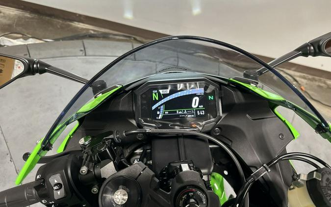 2026 Kawasaki Ninja® ZX™-6R Base