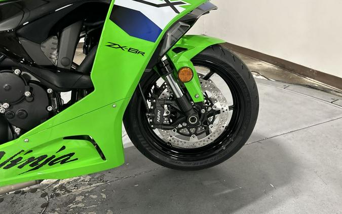 2026 Kawasaki Ninja® ZX™-6R Base
