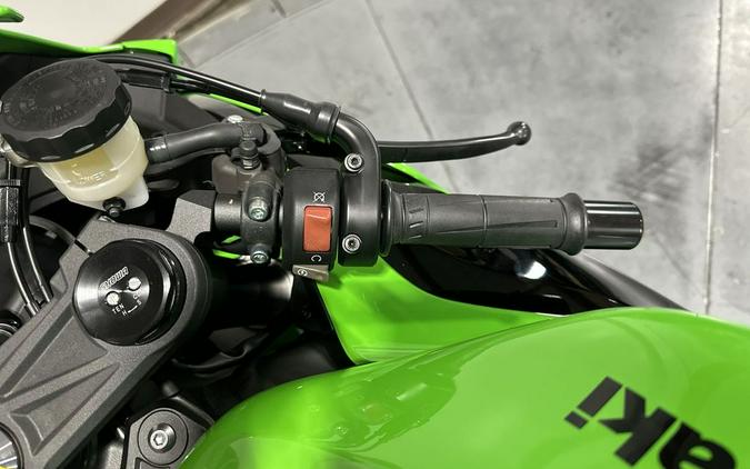 2026 Kawasaki Ninja® ZX™-6R Base