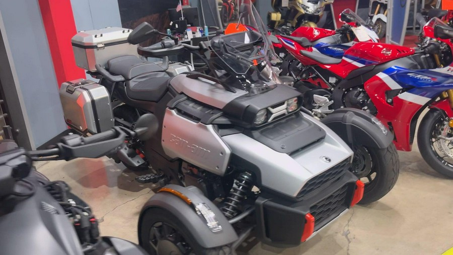 2025 Can-Am CANYON XT