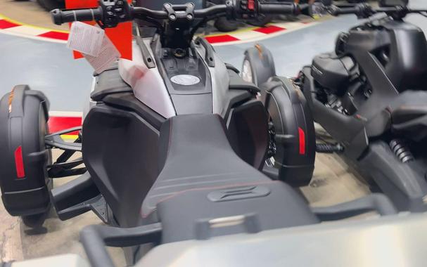 2025 Can-Am CANYON XT