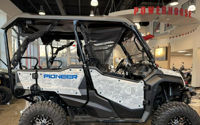 2025 Honda Pioneer 1000-5 Deluxe