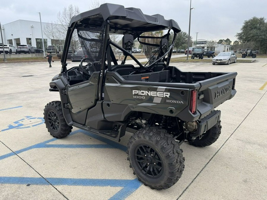 2025 Honda Pioneer 1000 Deluxe