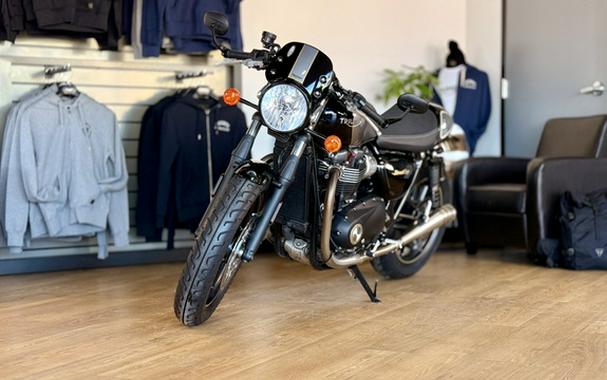 2017 Triumph Street Cup