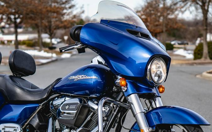 FLHXS 2017 Street Glide® Special