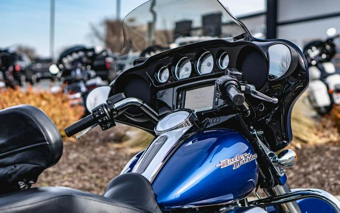 FLHXS 2017 Street Glide® Special