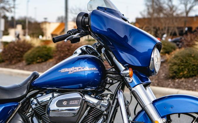 FLHXS 2017 Street Glide® Special