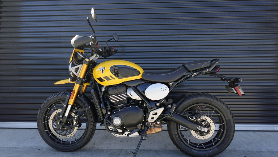 2026 Triumph Scrambler 400 XC