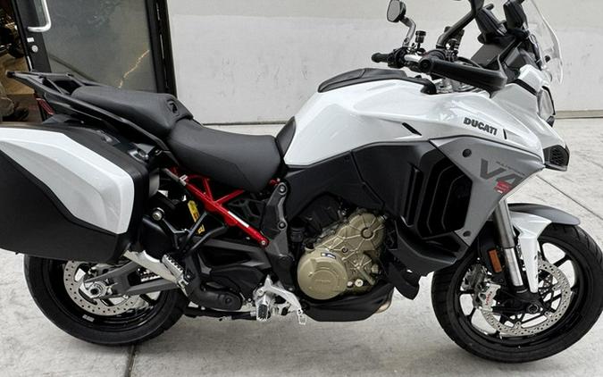 2027 Ducati Multistrada V4 S Travel & Radar Arctic White