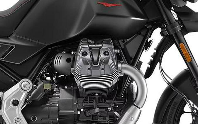 2025 Moto Guzzi V85 Strada