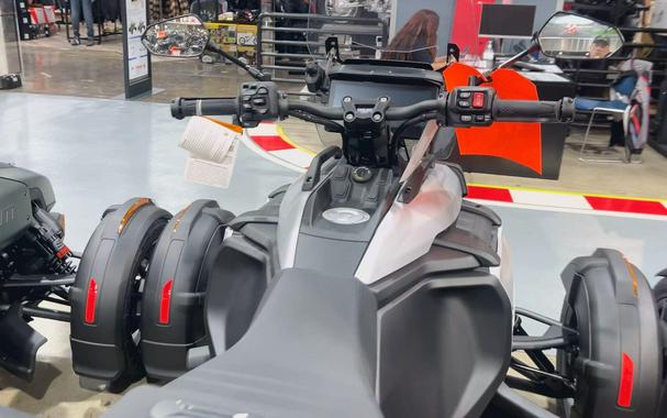 2025 Can-Am CANYON STANDARD