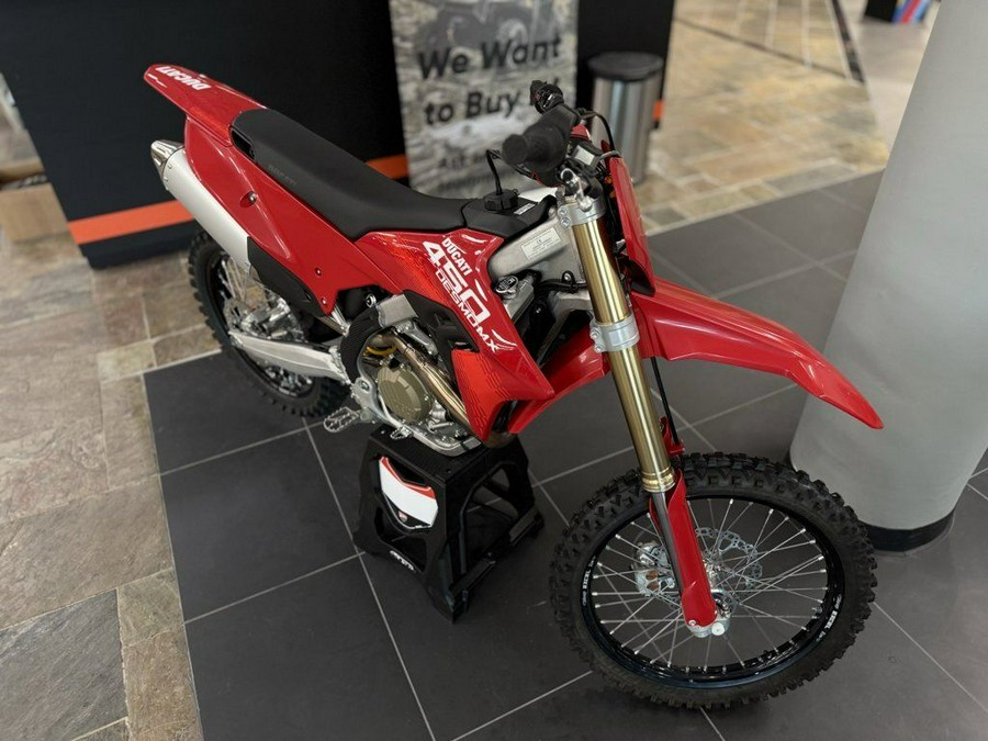 2026 Ducati Desmo450 MX