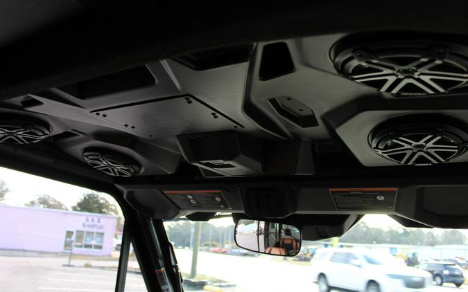 2026 Can-Am Defender MAX Lone Star Cab HD11