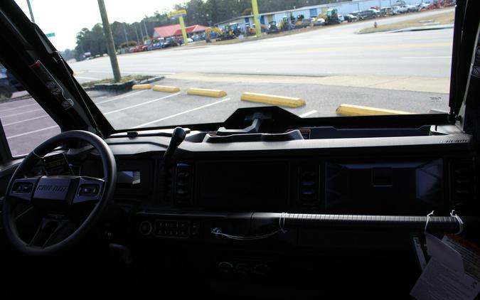 2026 Can-Am Defender MAX Lone Star Cab HD11