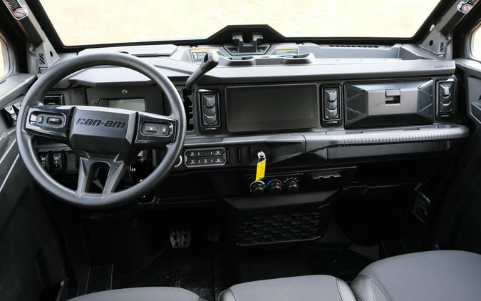 2026 CAN-AM DEFENDER MAX XT CAB HD11 WITH 1025 INCH TOUCHSCREEN