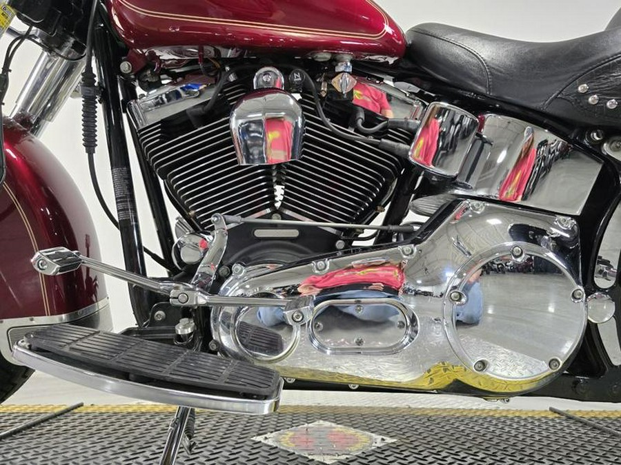 2004 Harley-Davidson® FLSTC - Heritage Softail® Classic