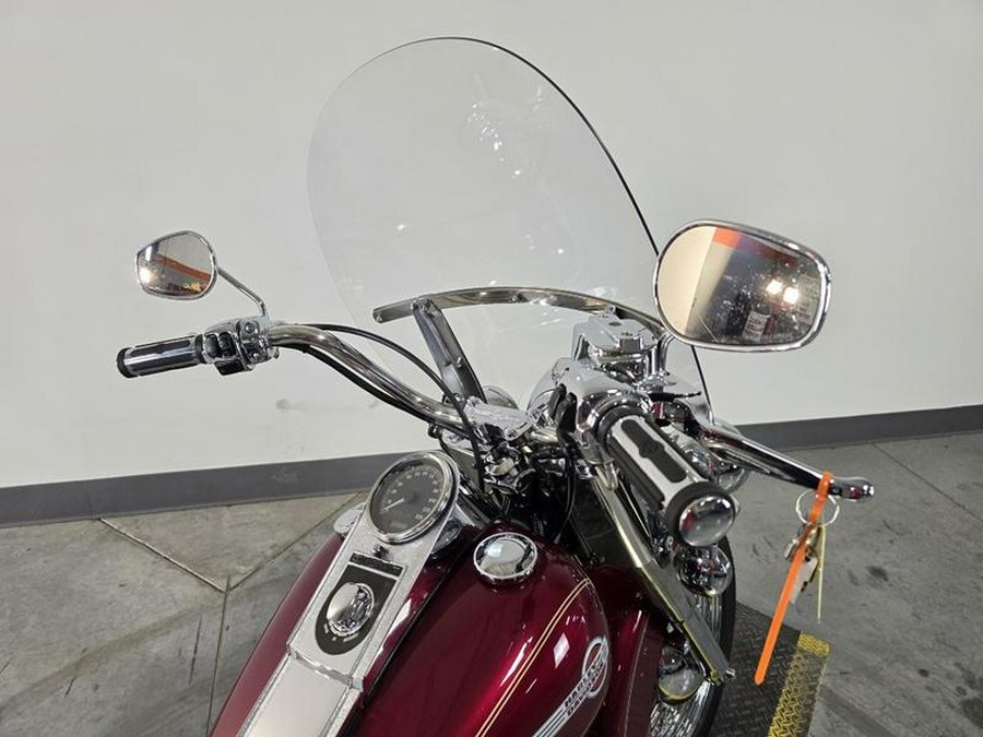 2004 Harley-Davidson® FLSTC - Heritage Softail® Classic