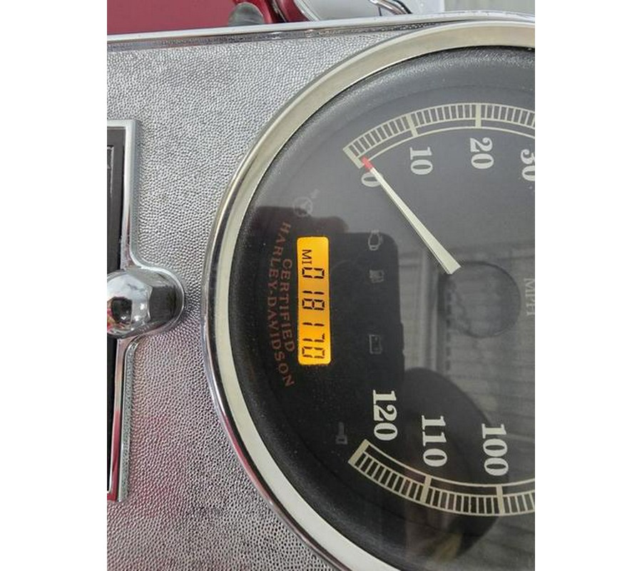 2004 Harley-Davidson® FLSTC - Heritage Softail® Classic