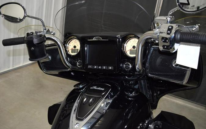 2018 Indian Motorcycle® Roadmaster® ABS Thunder Black