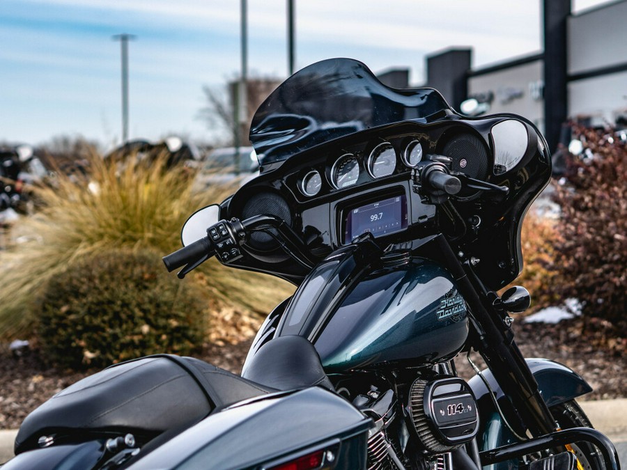 FLHXS 2021 Street Glide® Special