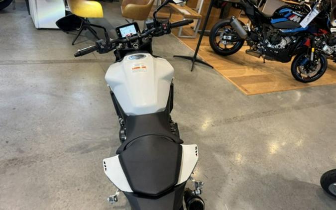 2025 Honda CB750 Hornet Base
