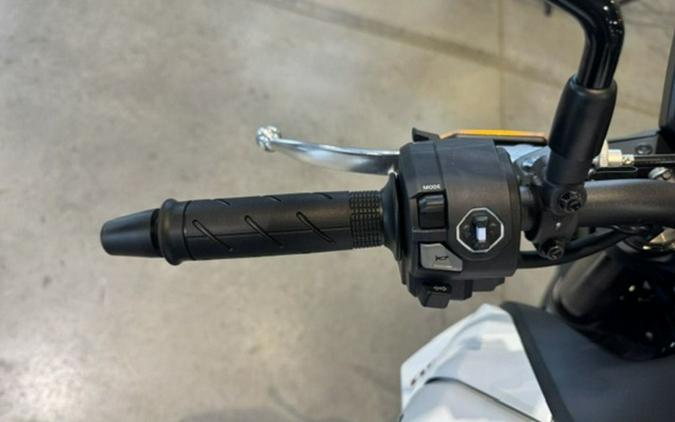 2025 Honda CB750 Hornet Base