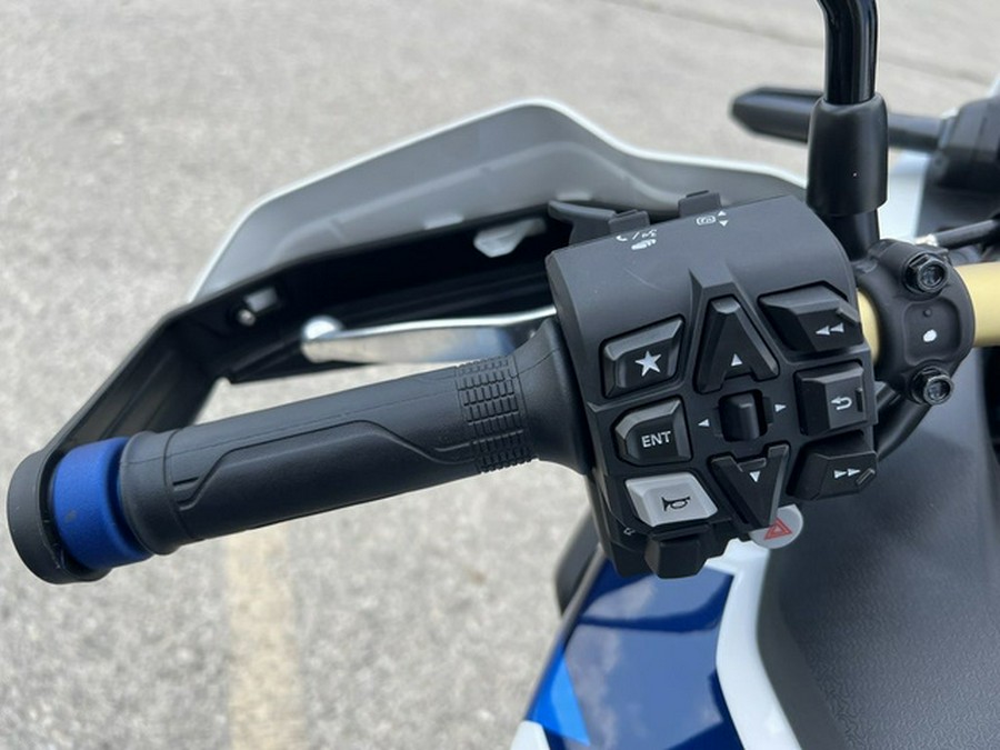 2025 Honda Africa Twin Adventure Sports ES