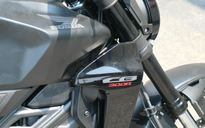 2025 HONDA CB300R