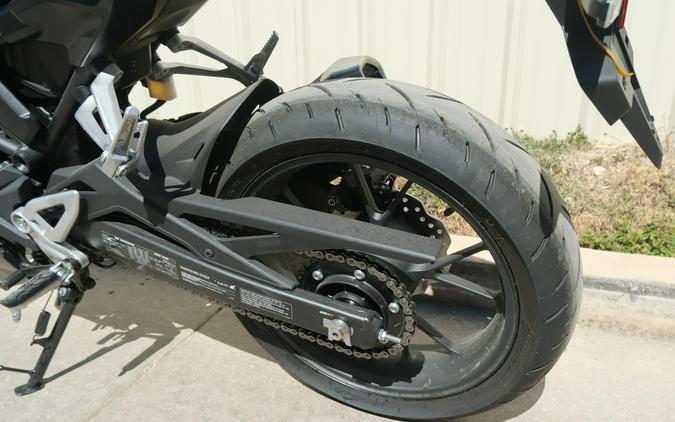 2025 HONDA CB300R