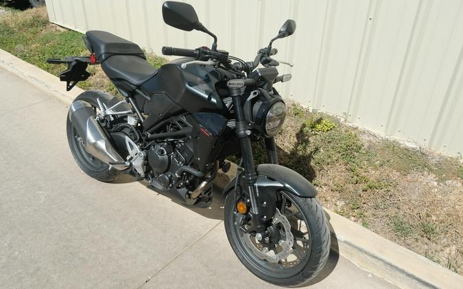 2025 HONDA CB300R