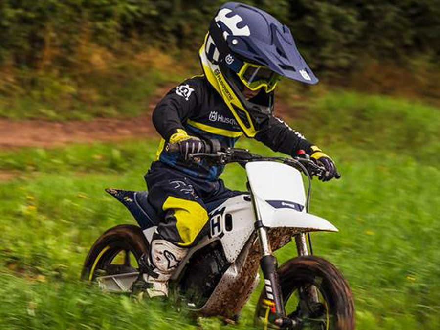 2024 Husqvarna EE 2