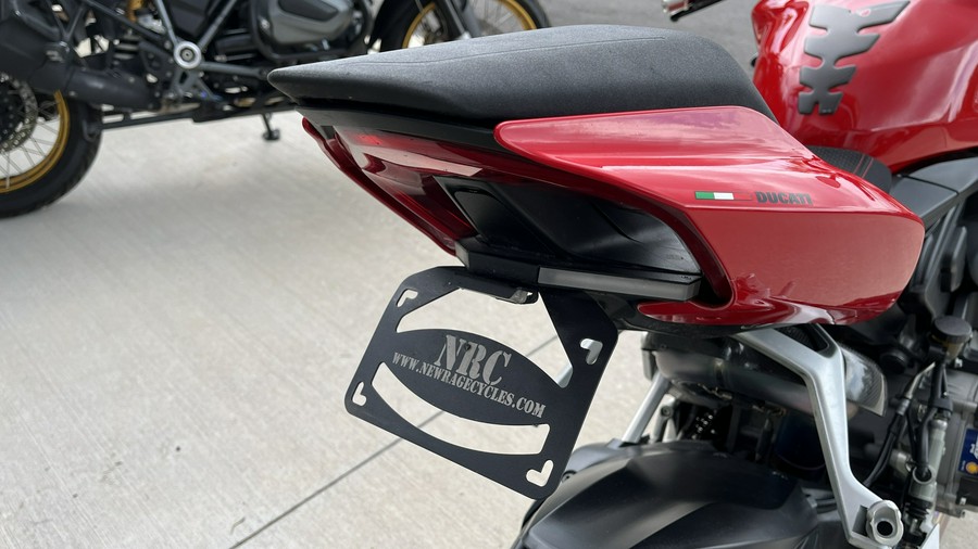 2023 Ducati Streetfighter V2 With full akrapovic exhaust