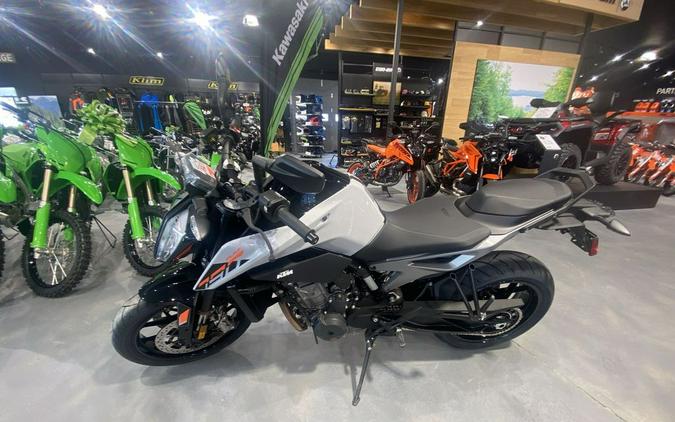 2024 KTM 790 Duke