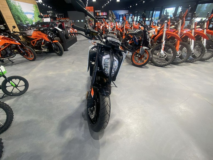 2024 KTM 790 Duke