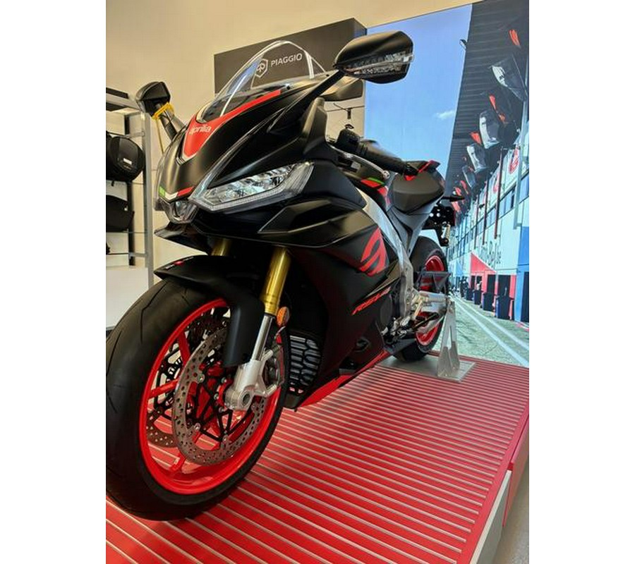 2024 Aprilia® RSV4 1100