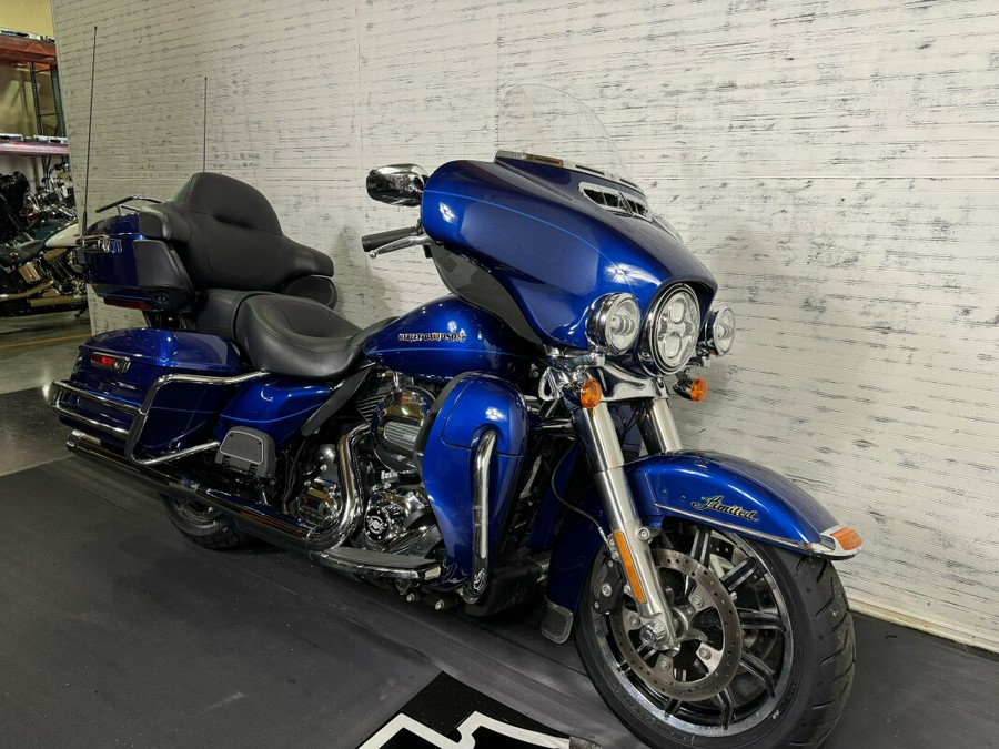 2015 Harley-Davidson Ultra Limited w/ ONLY 6226 Miles!