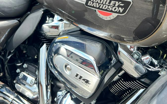 FLHTCUTG 2023 Tri Glide Ultra