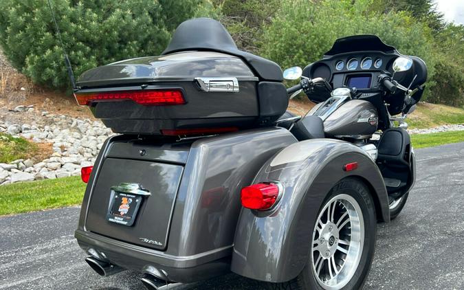 FLHTCUTG 2023 Tri Glide Ultra
