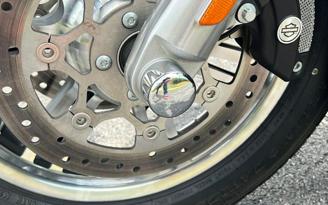 FLHTCUTG 2023 Tri Glide Ultra