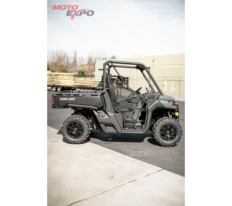 2024 Can-Am® Defender DPS HD7 Tundra Green