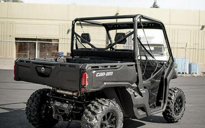 2024 Can-Am® Defender DPS HD7 Tundra Green