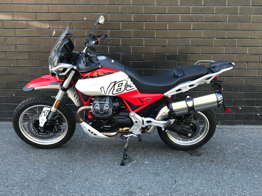 2025 Moto Guzzi V85 TT