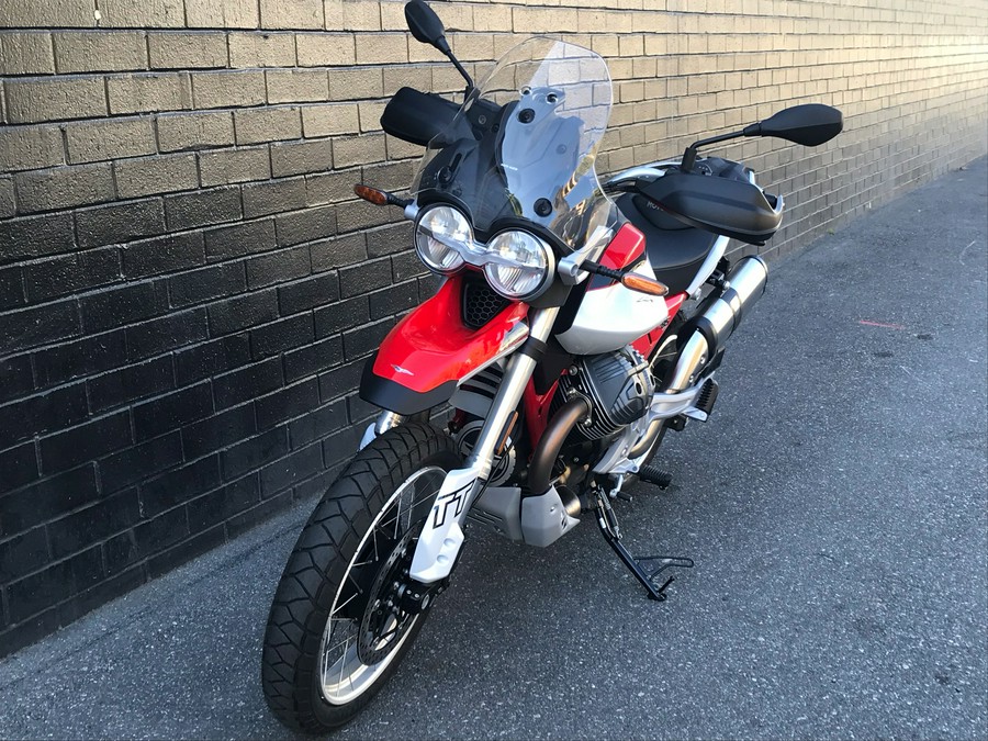 2025 Moto Guzzi V85 TT