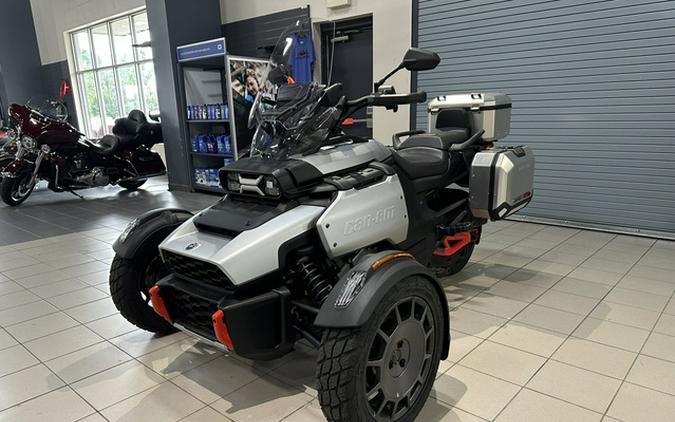 2025 Can-Am Canyon? XT