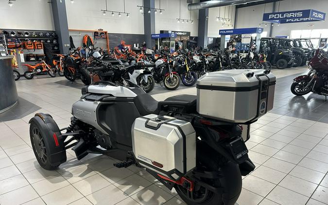 2025 Can-Am Canyon? XT