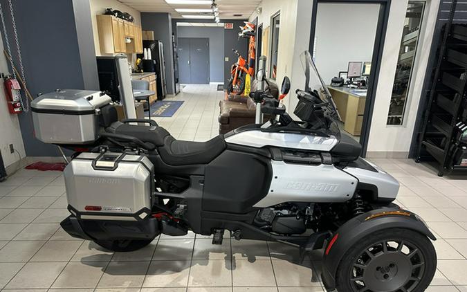 2025 Can-Am Canyon? XT
